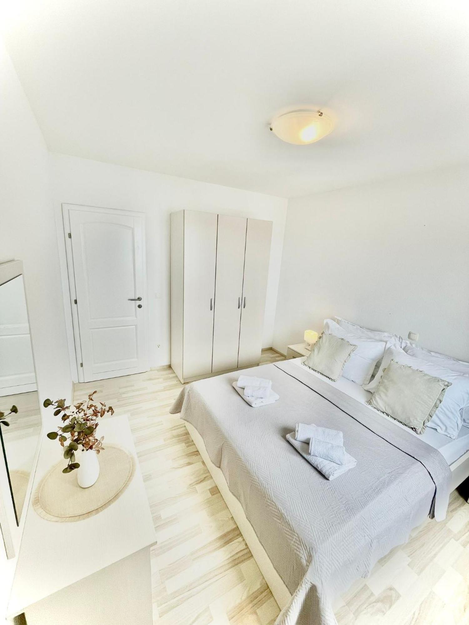 Katara Apartment